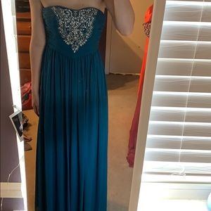 Homecomings/prom dress size 2